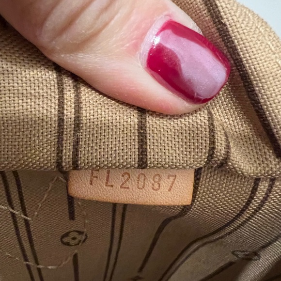 Louis Vuitton The Neverfull GM tote.  Monogram canvas! - Picture 6 of 9